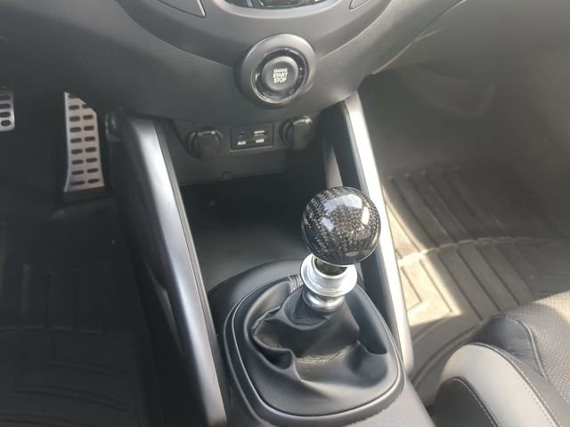 Used 2016 Hyundai Veloster Turbo image 17