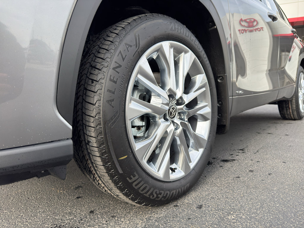 New 2026 Toyota Highlander Limited AWD/4WD image 19