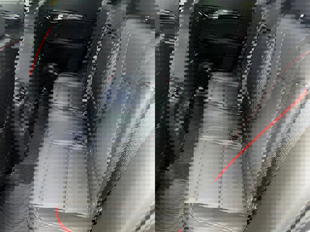 Certified 2023 Buick Envision Essence w/ Sport Touring Package image 20