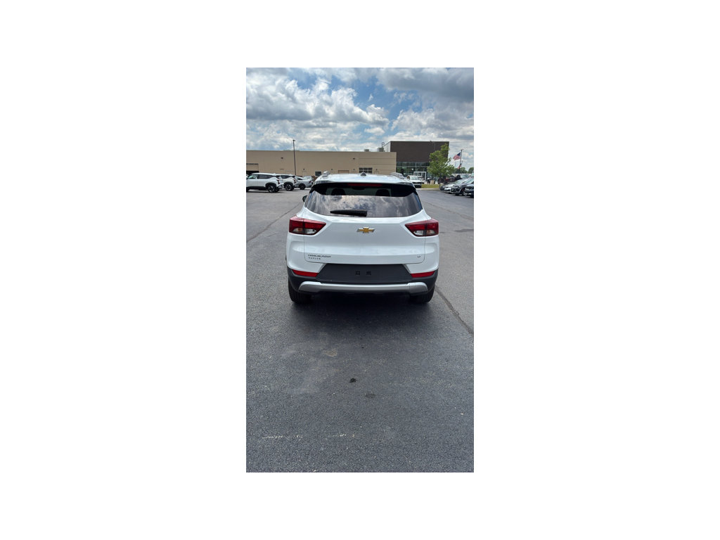 Used 2025 Chevrolet TrailBlazer LT FWD image 5