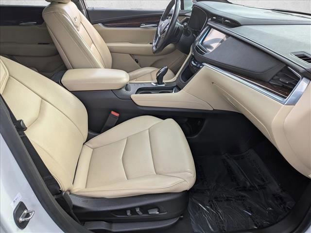 Used 2018 Cadillac XT5 Luxury w/ Driver Awareness Package image 20