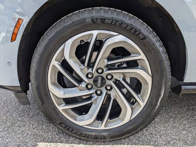 Used 2025 Lincoln Navigator Reserve image 10