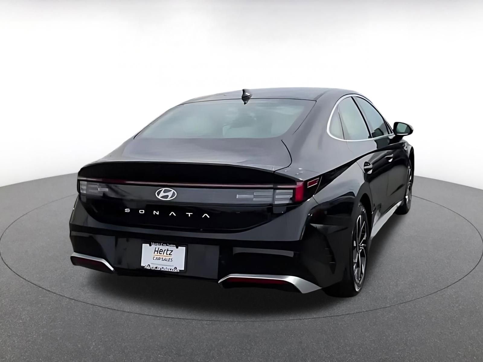 Used 2025 Hyundai Sonata SEL FWD image 15