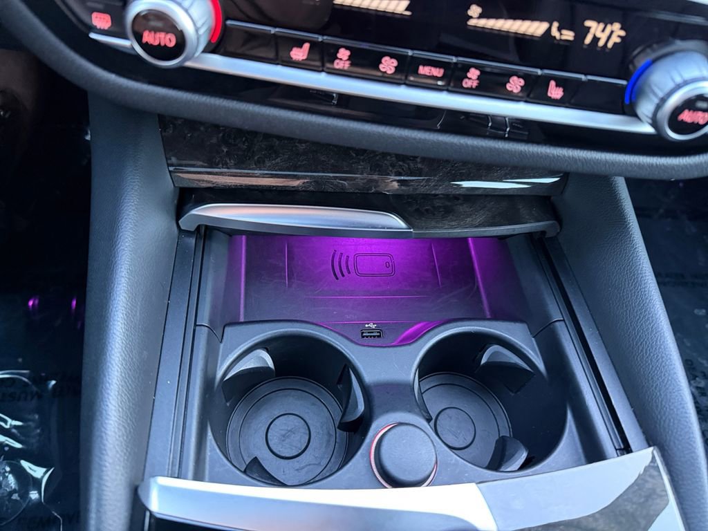 Used 2022 BMW 530i xDrive w/ Premium Package image 23