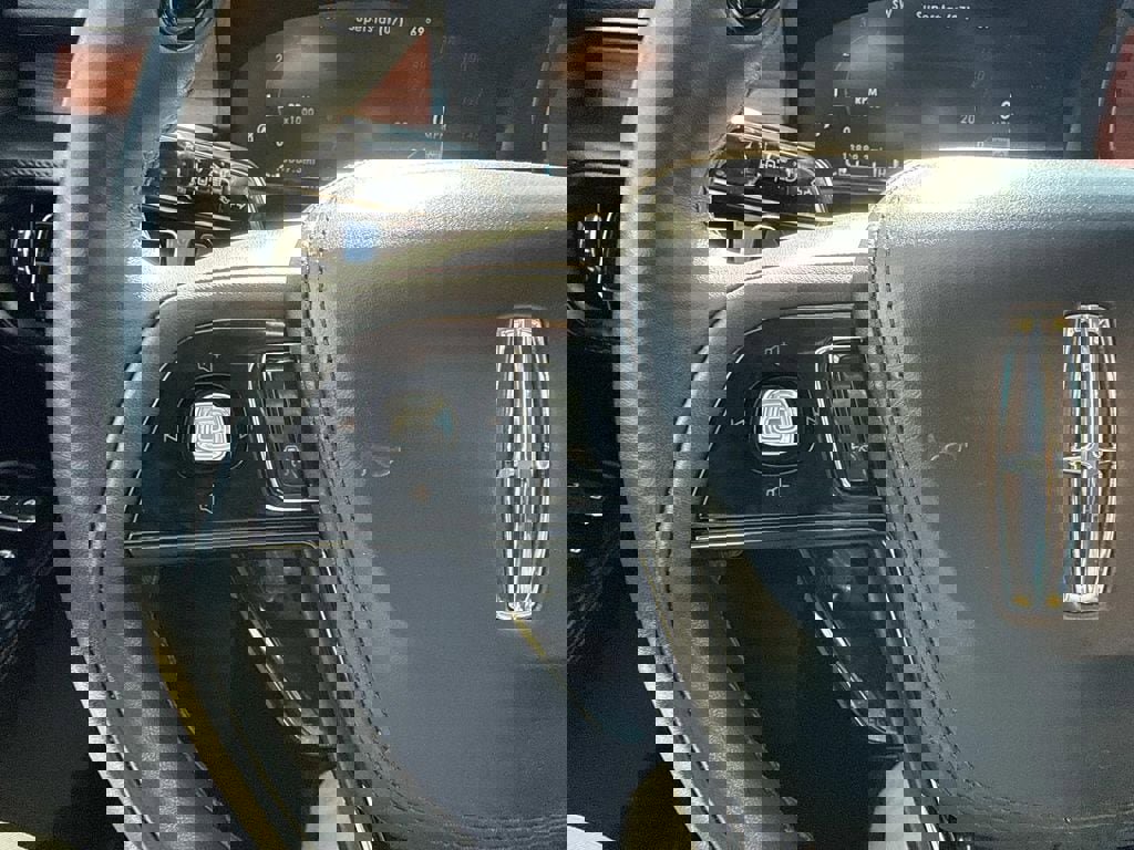 Used 2024 Lincoln Aviator Reserve w/ Elements Package Plus AWD/4WD image 29