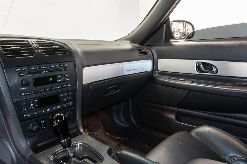 Used 2002 Ford Thunderbird RWD image 11