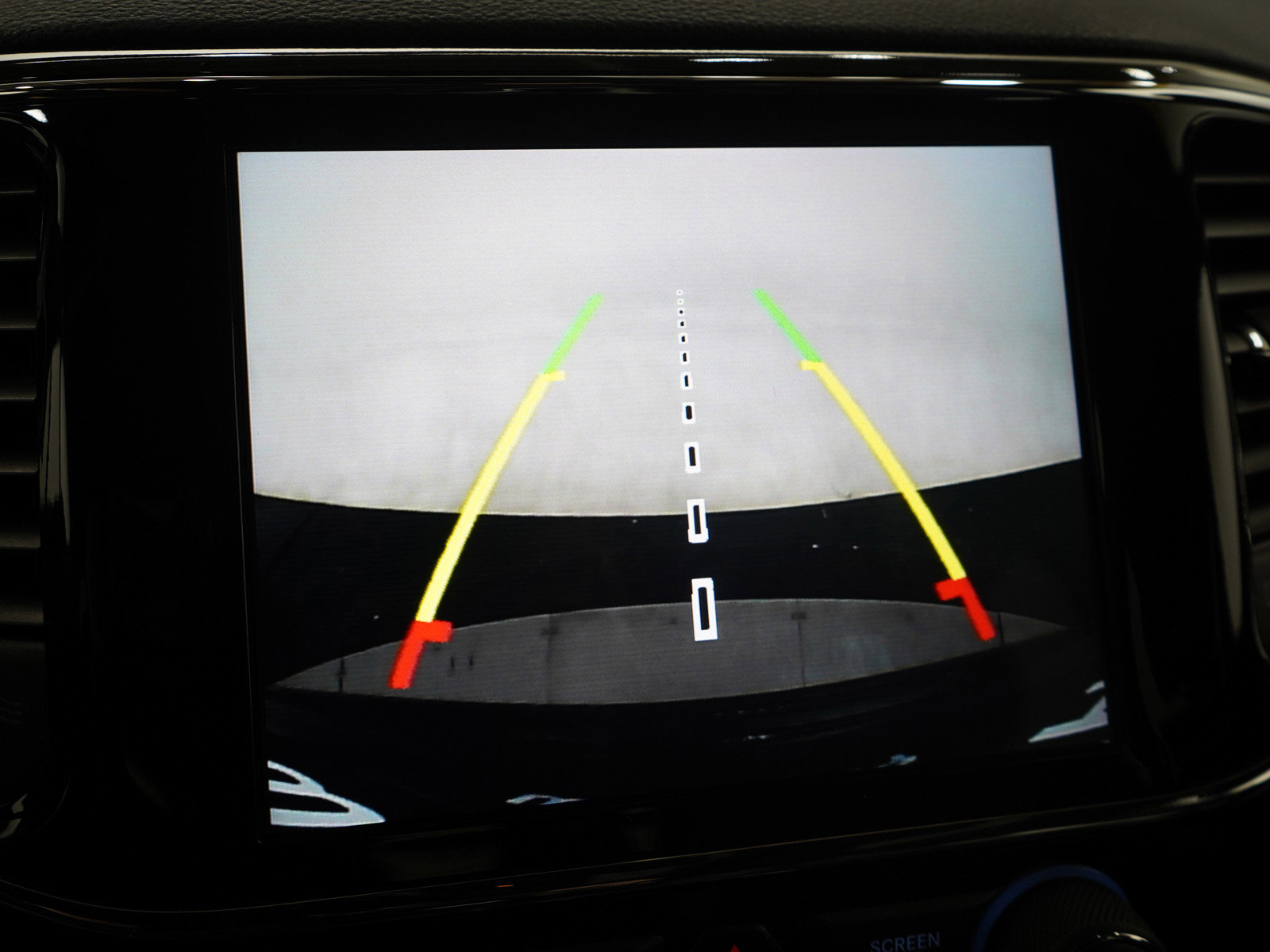 Used 2020 Jeep Grand Cherokee Altitude image 28