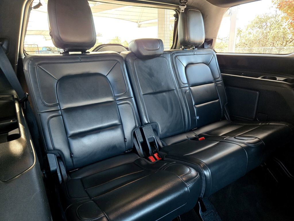 Used 2024 Lincoln Navigator Reserve AWD/4WD image 30