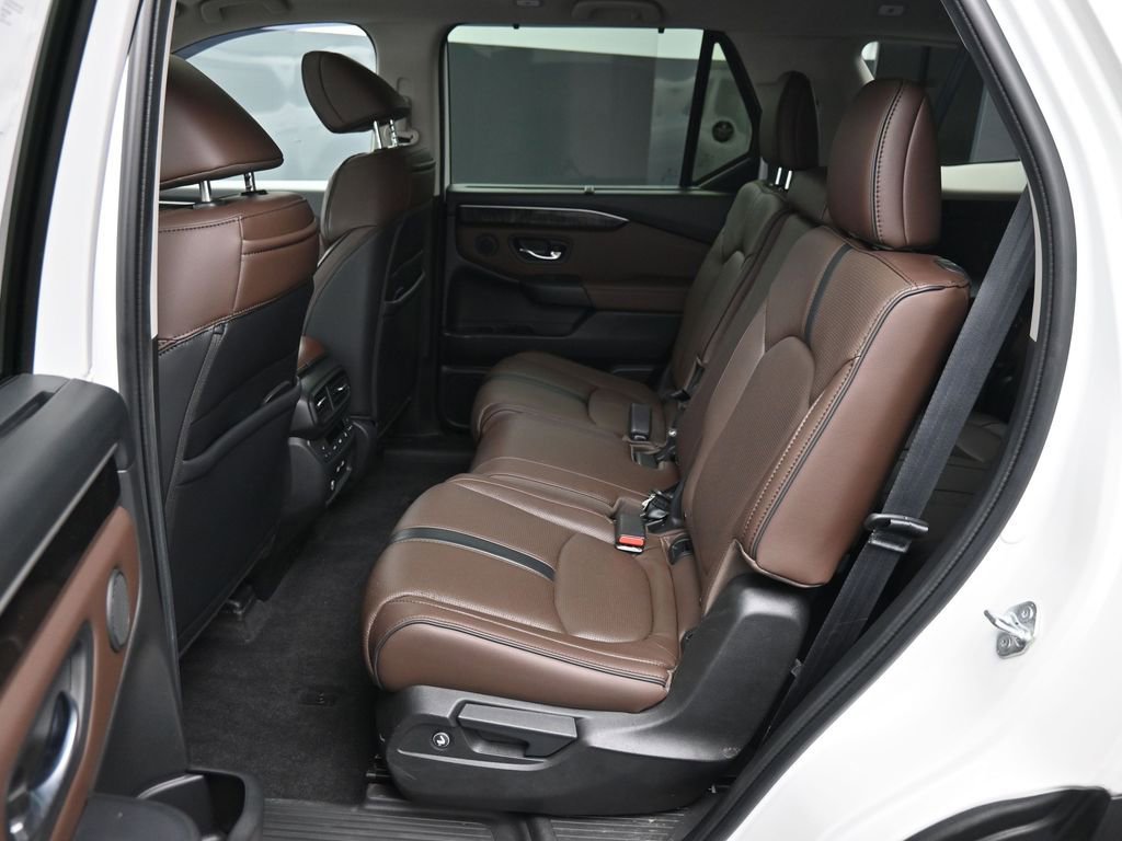 Certified 2023 Honda Pilot Elite image 22