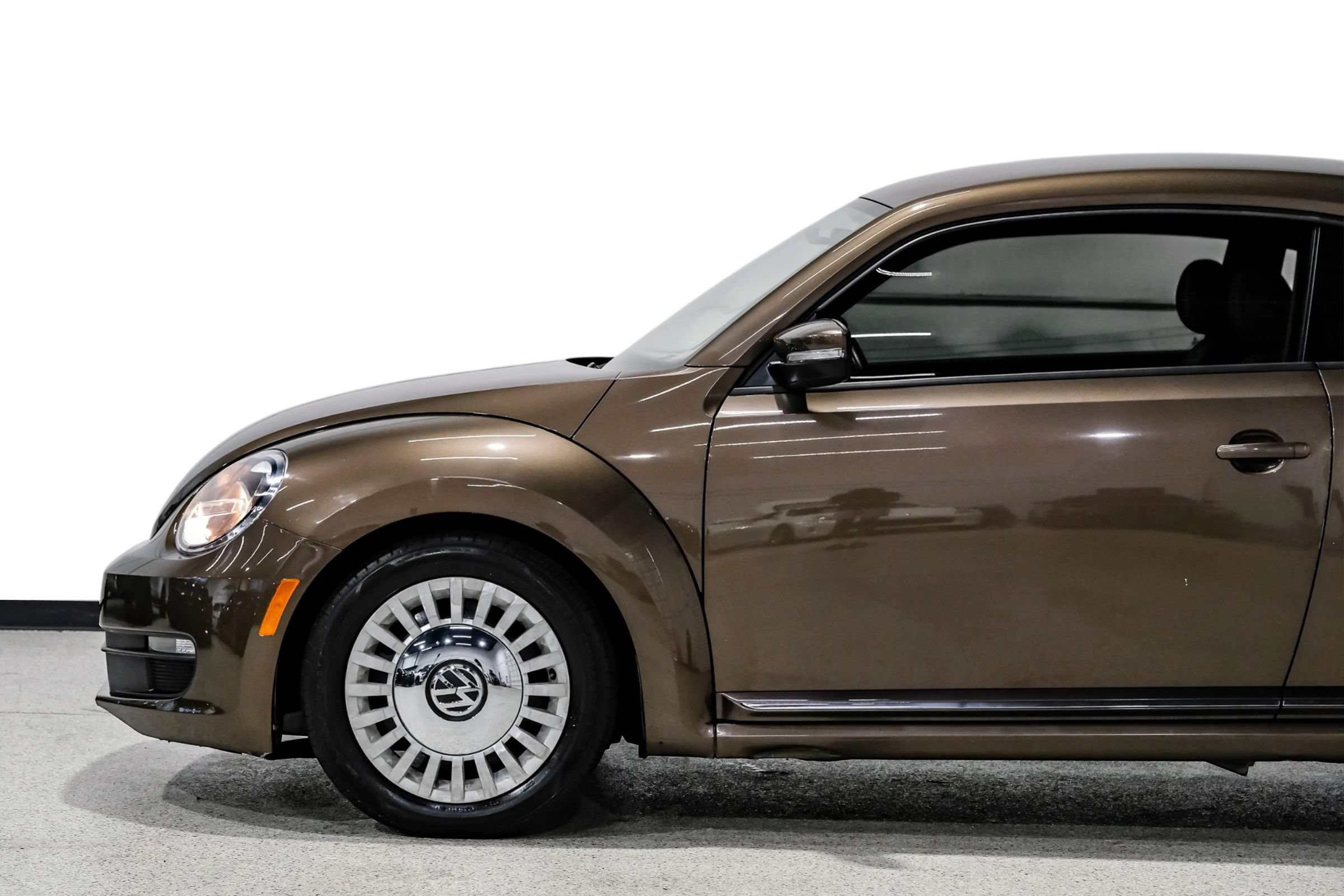 Used 2014 Volkswagen Beetle 1.8T FWD image 10