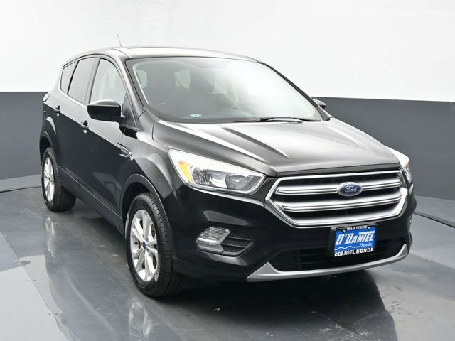 Used 2017 Ford Escape SE image 7
