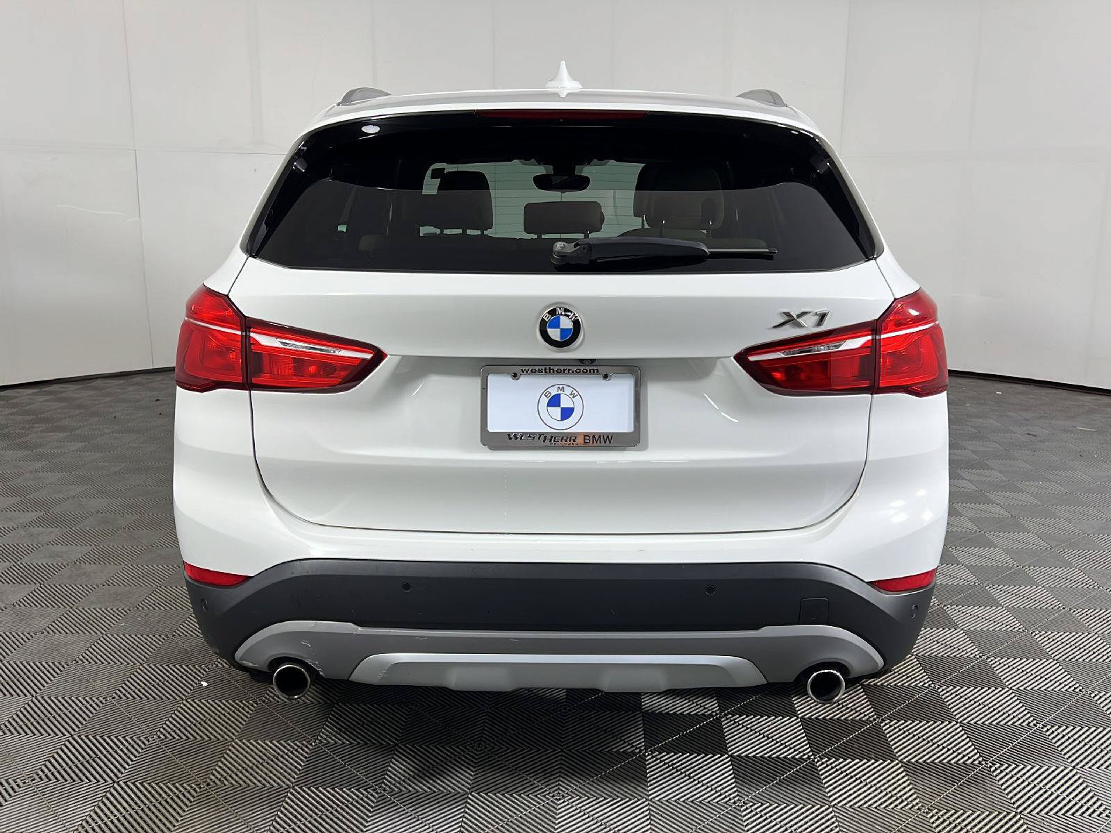 Used 2018 BMW X1 xDrive28i AWD/4WD image 6