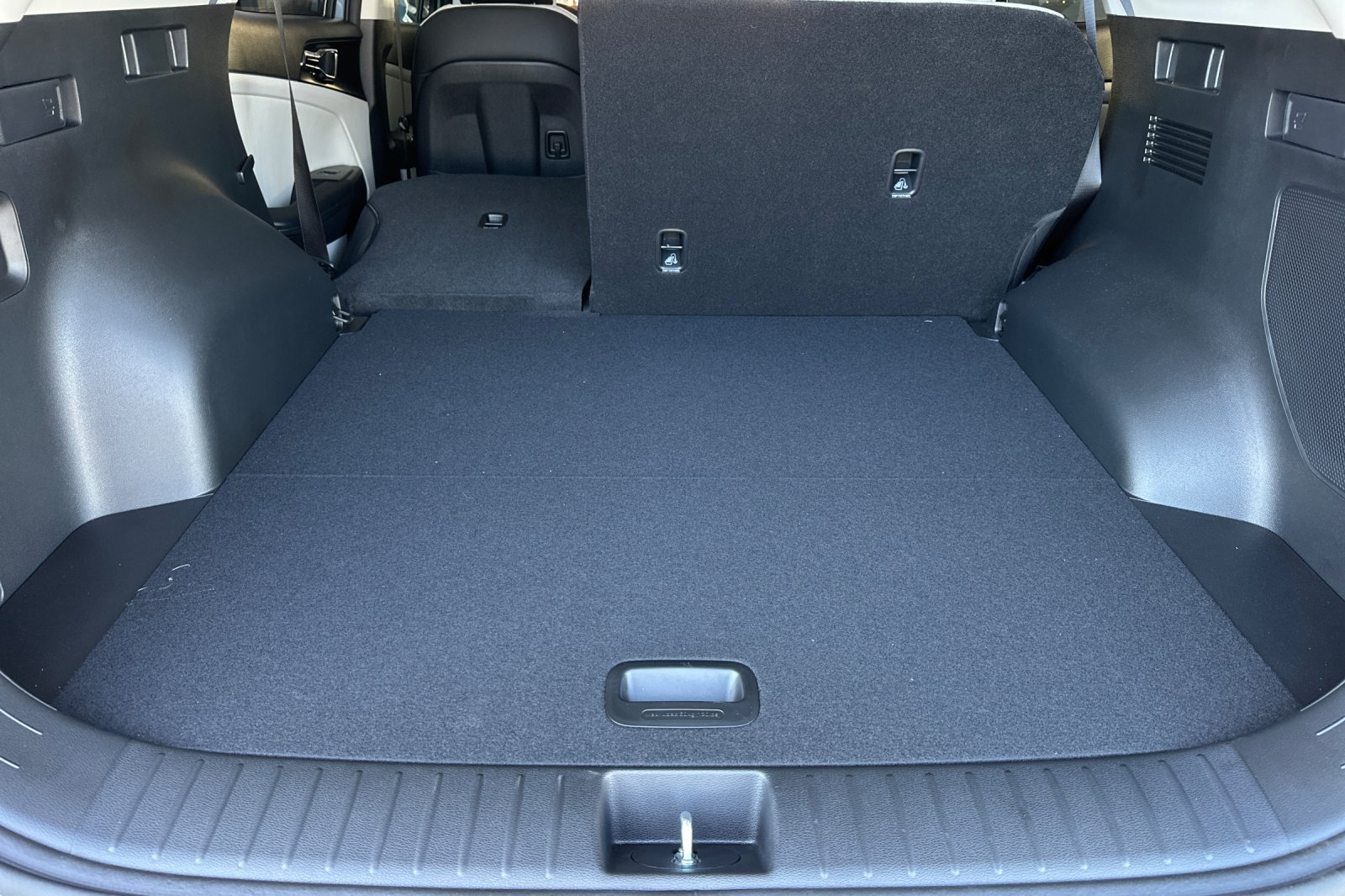 New 2027 Kia Sportage SX Prestige AWD/4WD image 16
