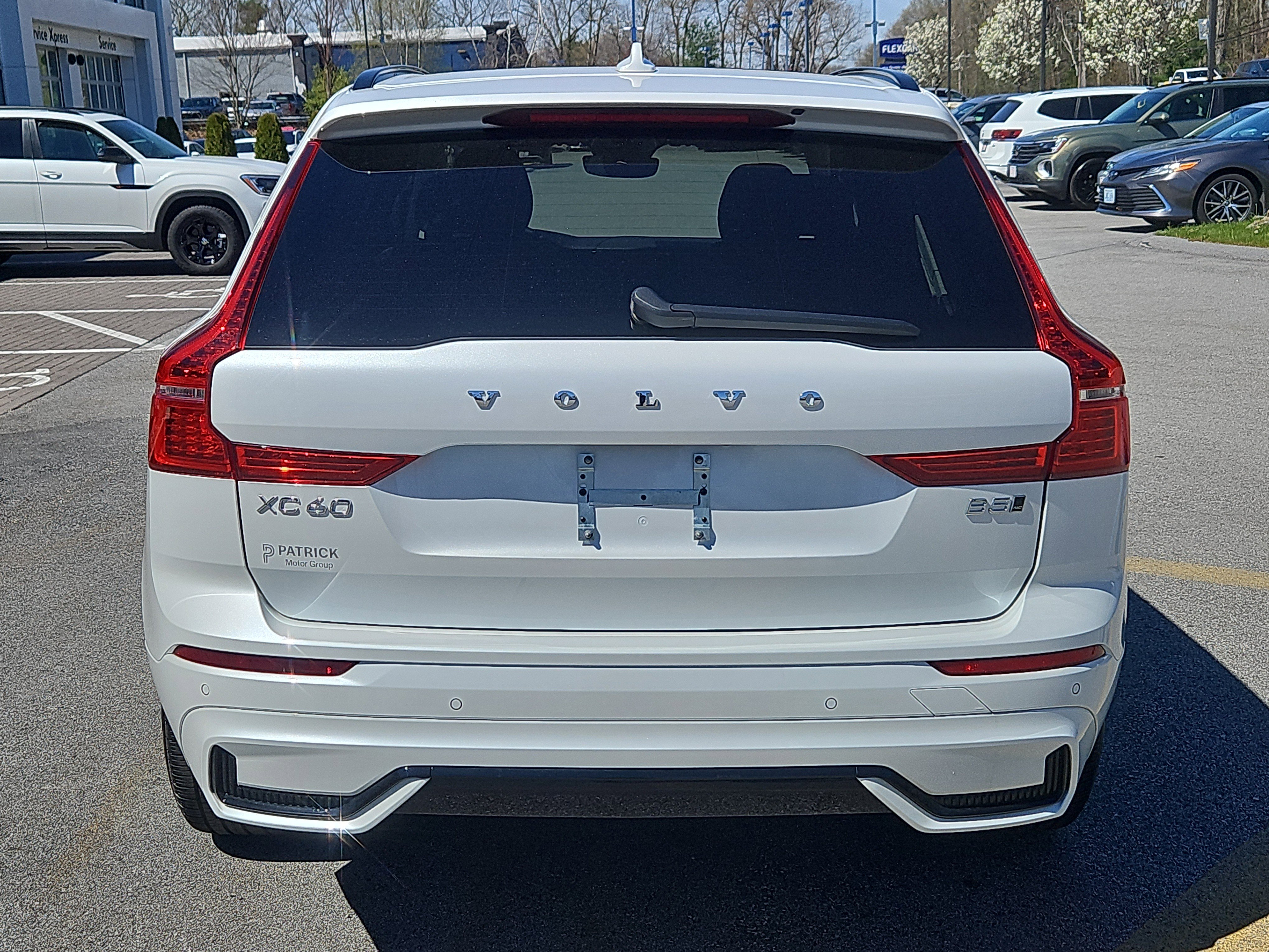 Used 2025 Volvo XC60 B5 Core AWD/4WD image 26