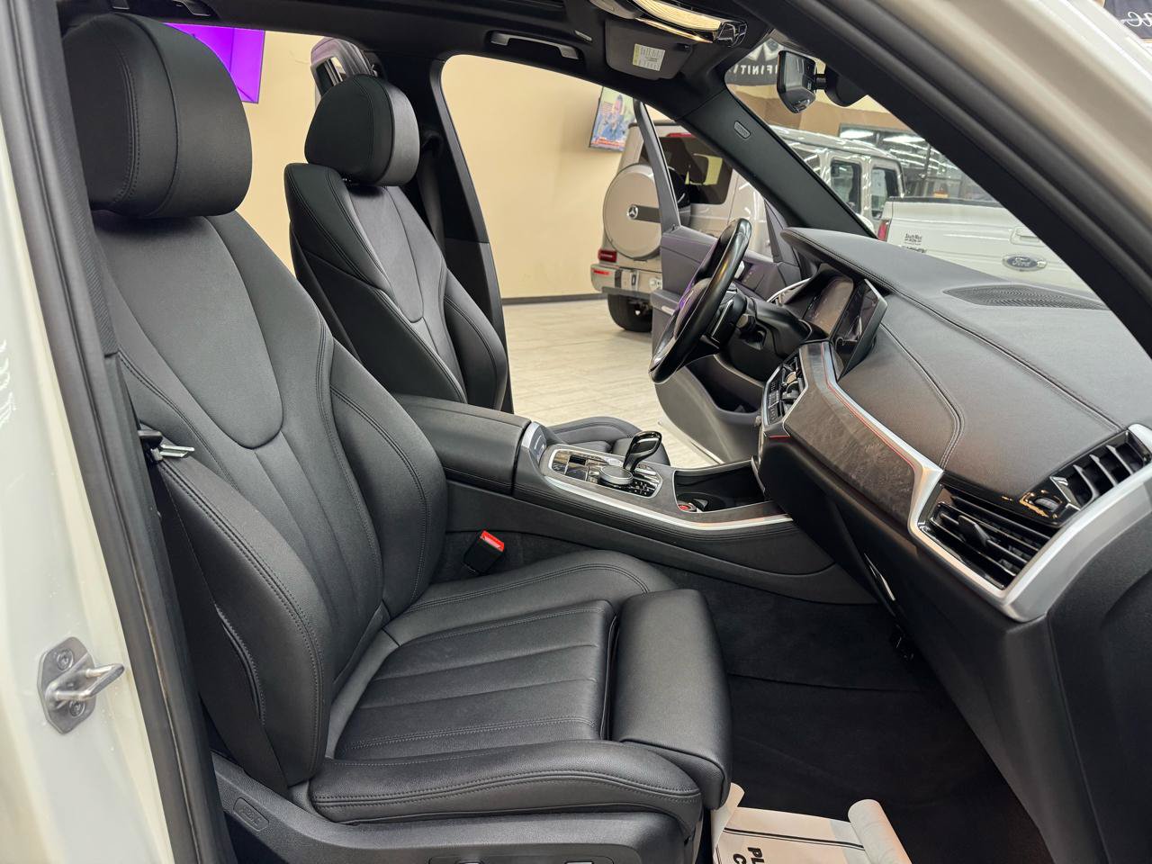 Used 2022 BMW X5 xDrive40i AWD/4WD image 45