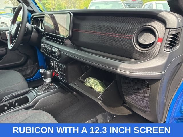 Used 2024 Jeep Gladiator Rubicon w/ Convenience Group AWD/4WD image 29