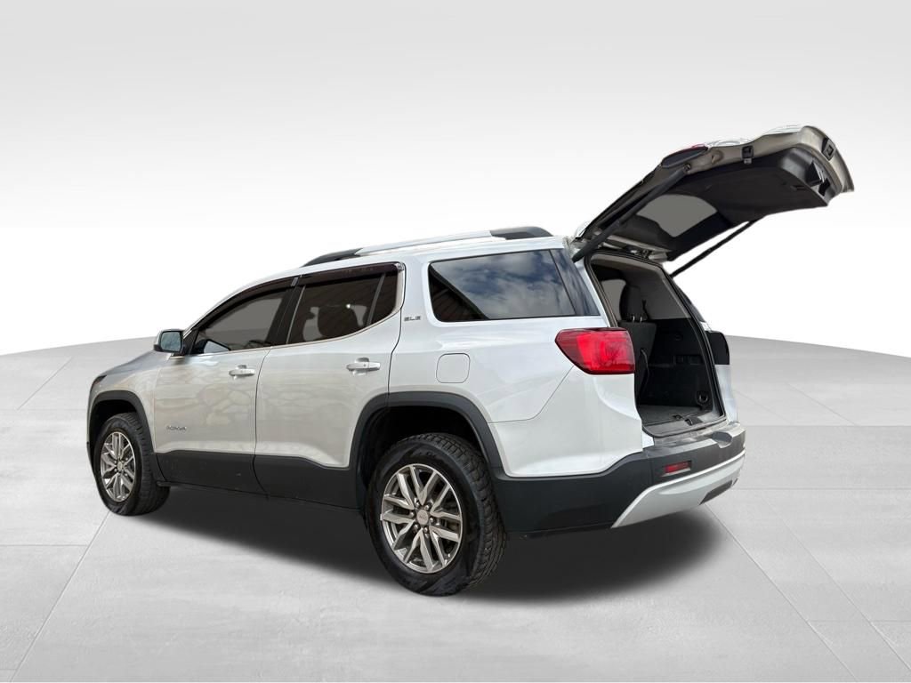 Used 2018 GMC Acadia SLE image 13