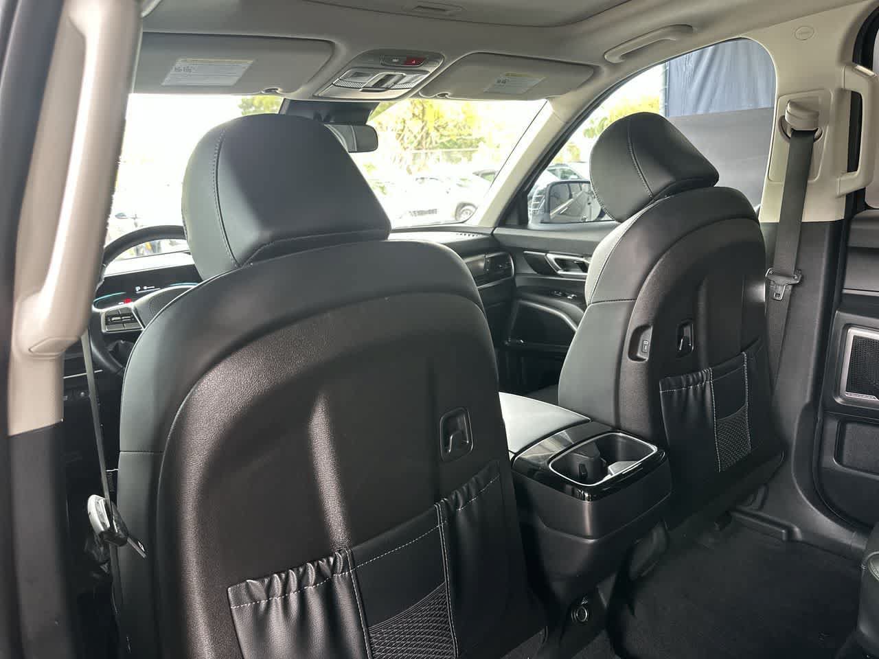 Used 2025 Kia Telluride S FWD image 23