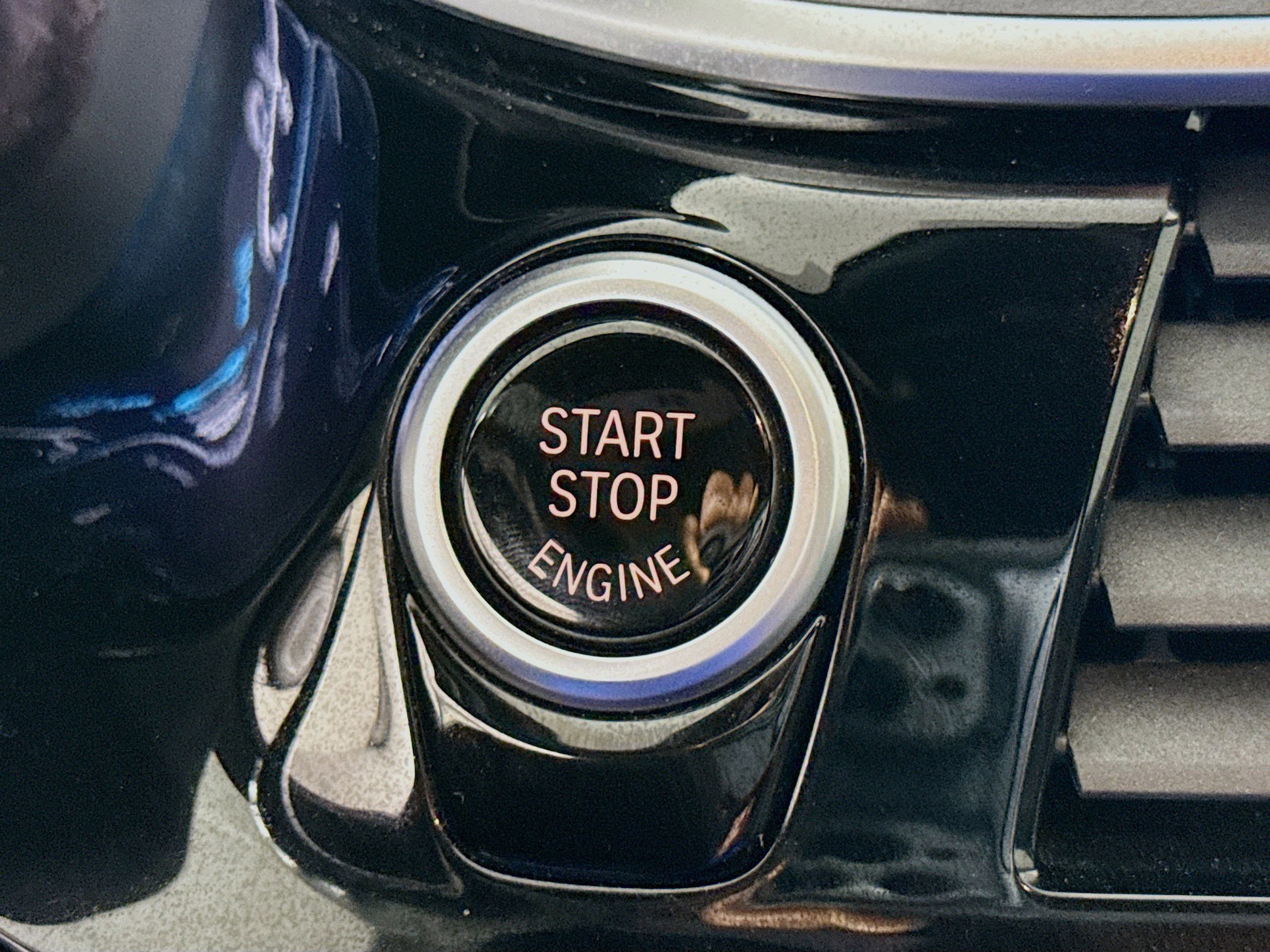 Used 2023 BMW 530e w/ M Sport Package image 21