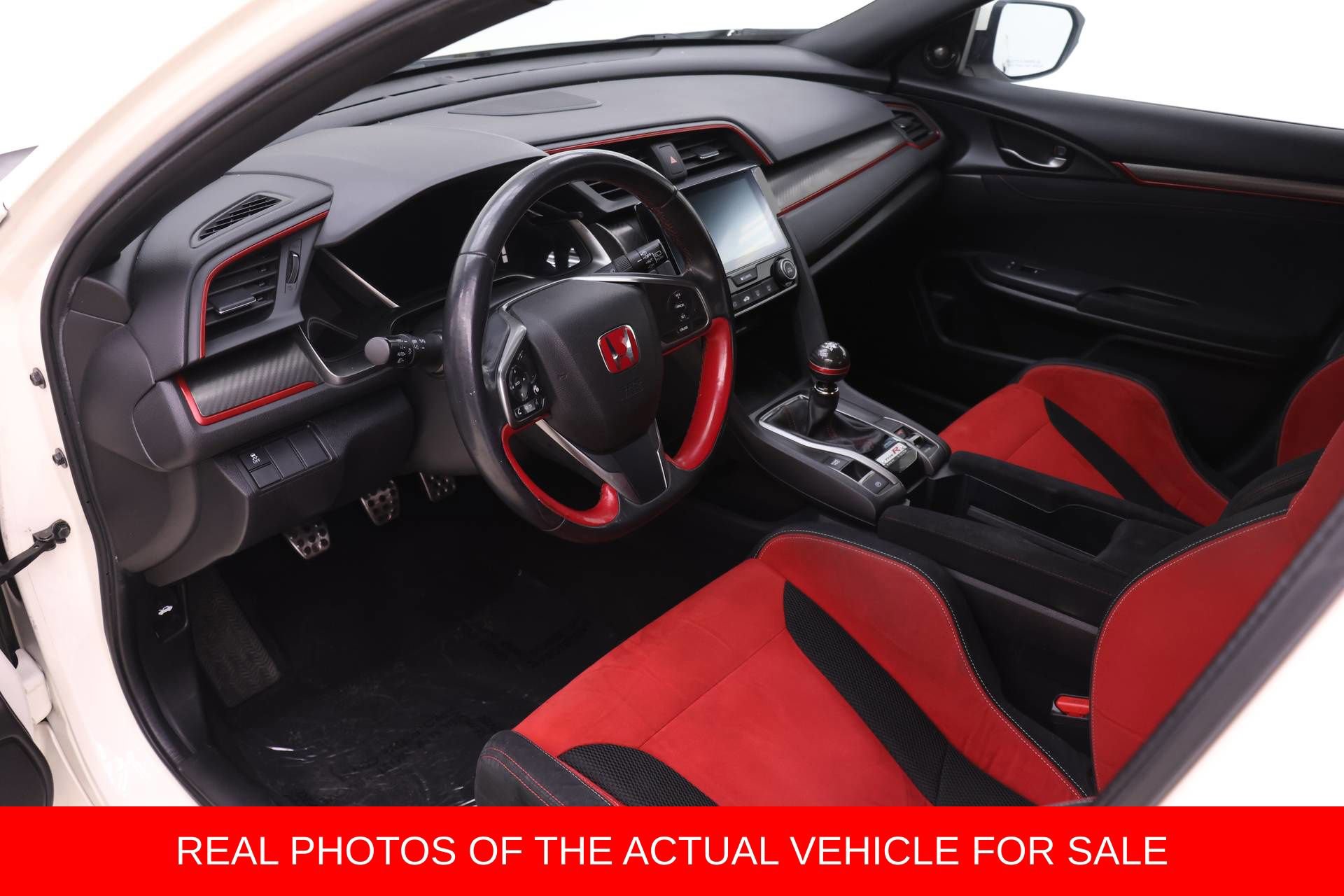 Used 2017 Honda Civic Type R image 3