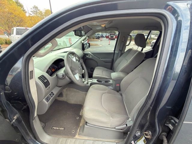 Used 2015 Nissan Frontier SV w/ SV Value Truck Package image 7