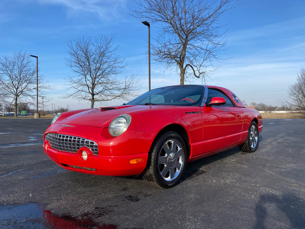 Used 2002 Ford Thunderbird Deluxe image 1