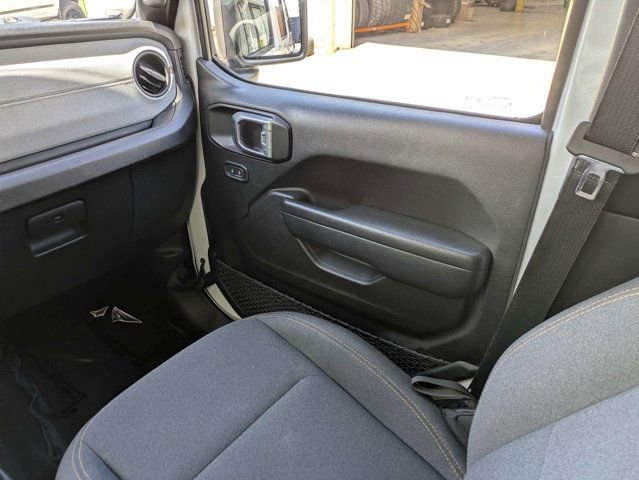 Used 2024 Jeep Wrangler Unlimited Sport AWD/4WD image 17