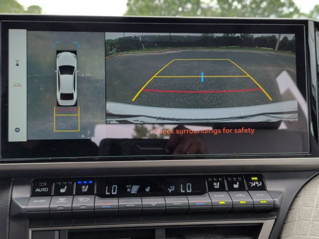 Used 2025 Toyota Camry XLE FWD image 25