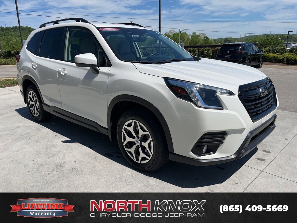 Used 2023 Subaru Forester Premium AWD/4WD image 29