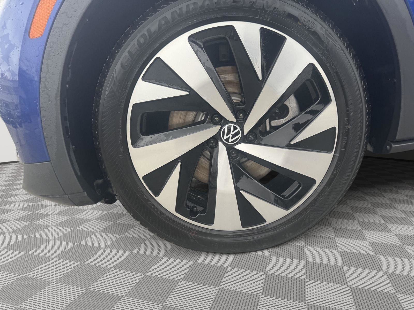 Used 2021 Volkswagen ID.4 Pro S w/ Gradient Package image 6