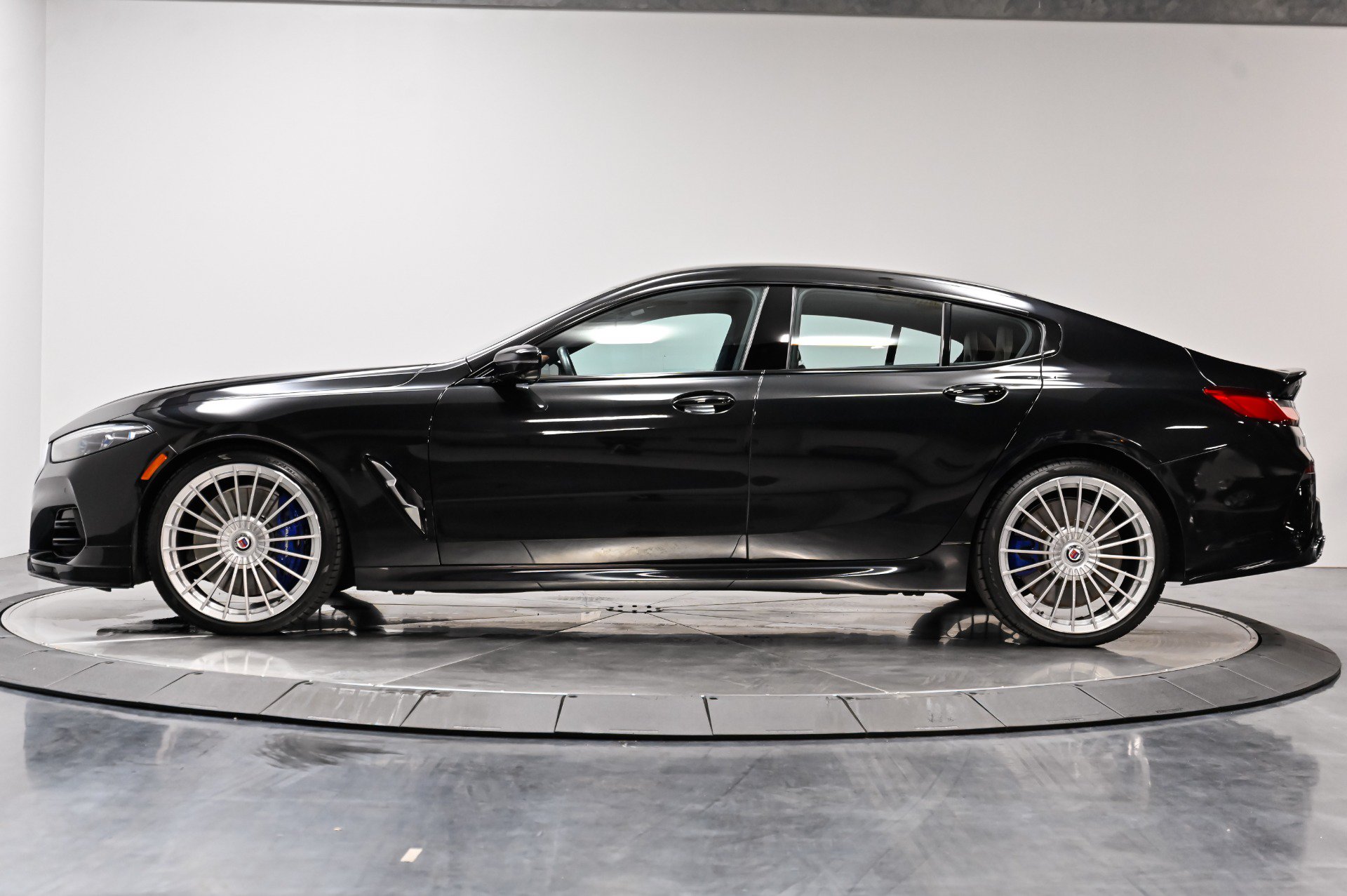 Used 2023 BMW ALPINA B8 xDrive Gran Coupe AWD/4WD image 17