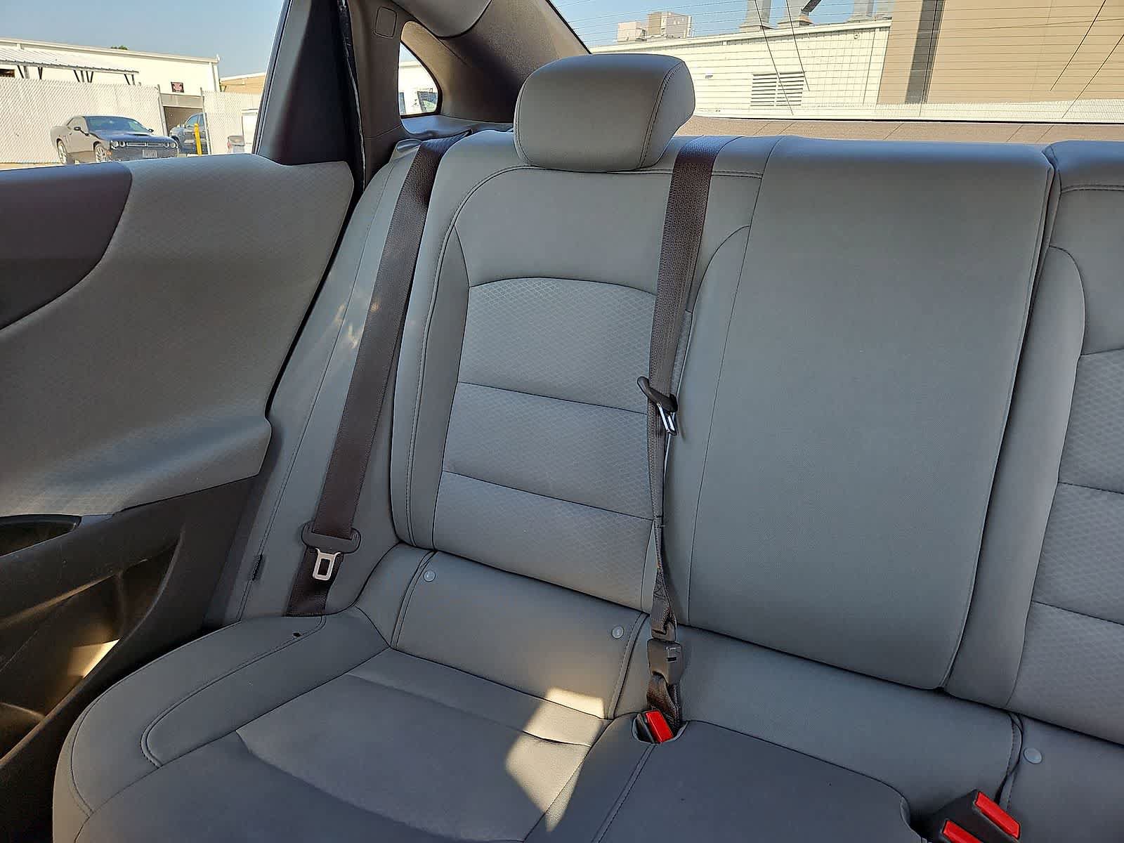 Used 2019 Chevrolet Malibu LS FWD image 13