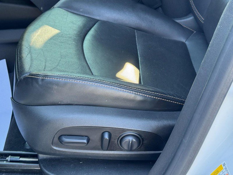 Used 2021 GMC Terrain SLT w/ Elevation Edition image 24