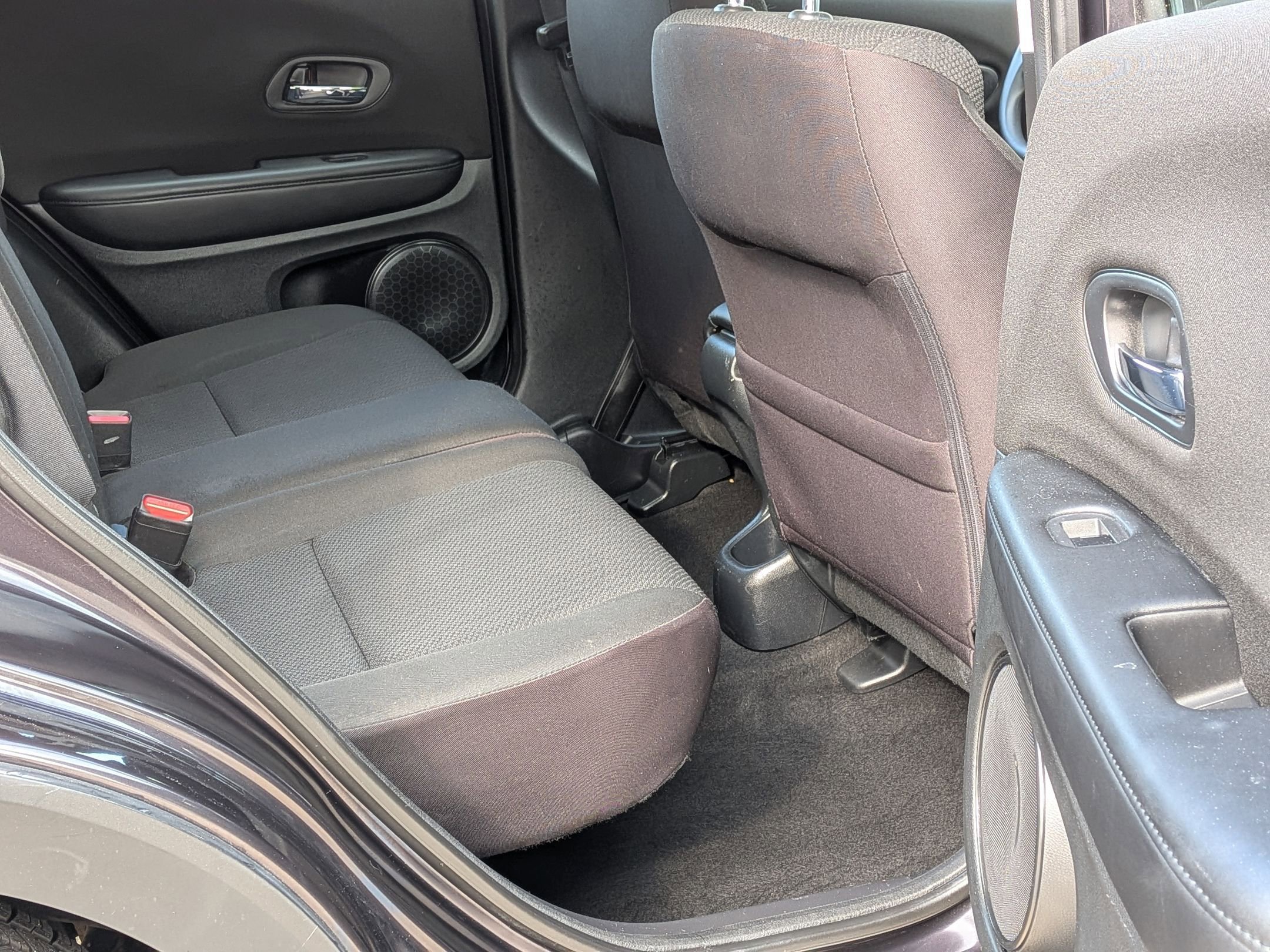 Used 2016 Honda HR-V LX image 26