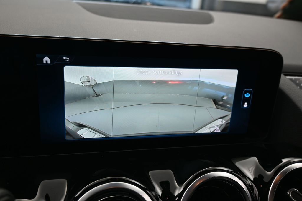 Used 2025 Mercedes-Benz GLA 250 image 18