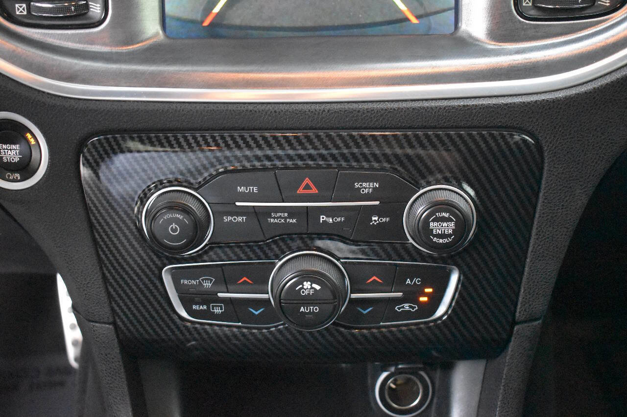 Used 2018 Dodge Charger R/T image 29