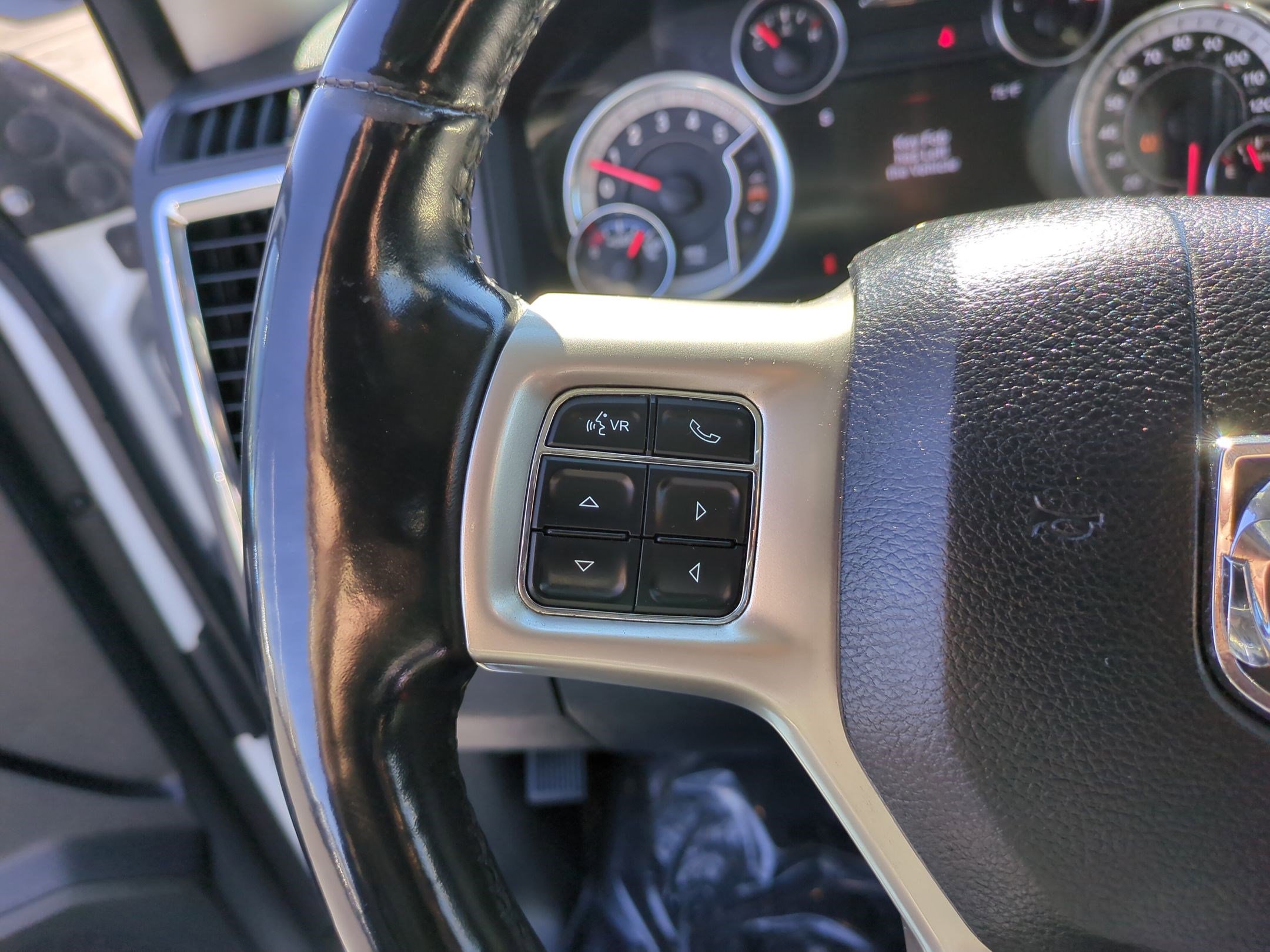 Used 2016 RAM 2500 Laramie w/ Sport Appearance Group image 17