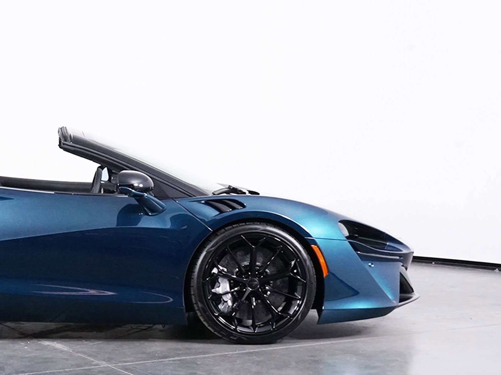 New 2026 McLaren Artura Spider image 17