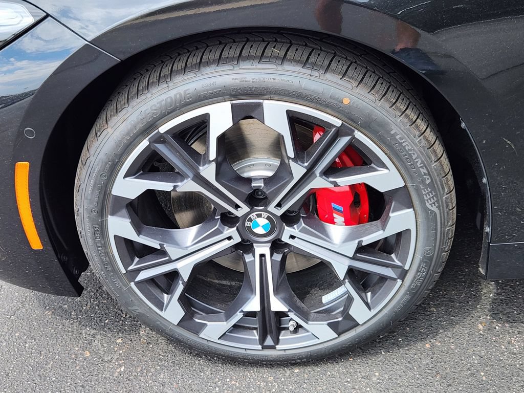 New 2026 BMW 330i xDrive Sedan w/ M Sport Package AWD/4WD image 7