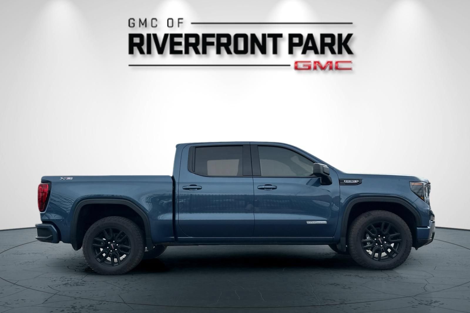Used 2026 GMC Sierra 1500 Elevation AWD/4WD image 2