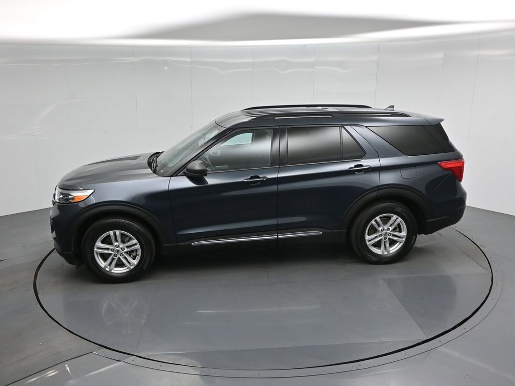 Certified 2023 Ford Explorer XLT RWD image 42