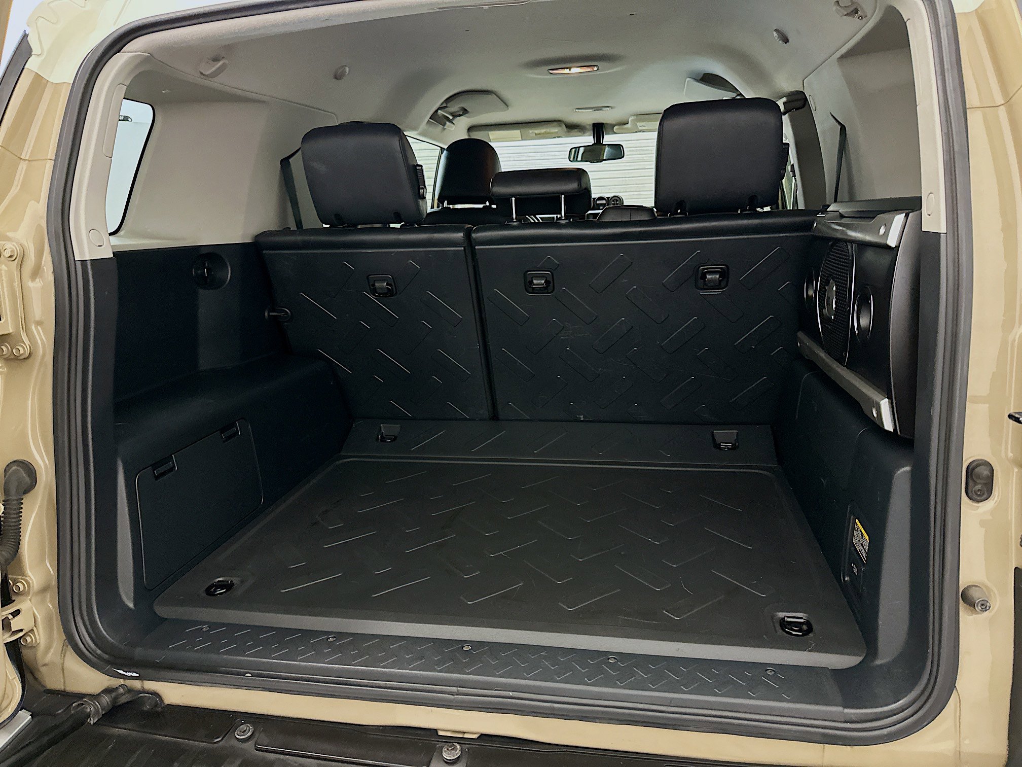 Used 2012 Toyota FJ Cruiser 4WD image 29