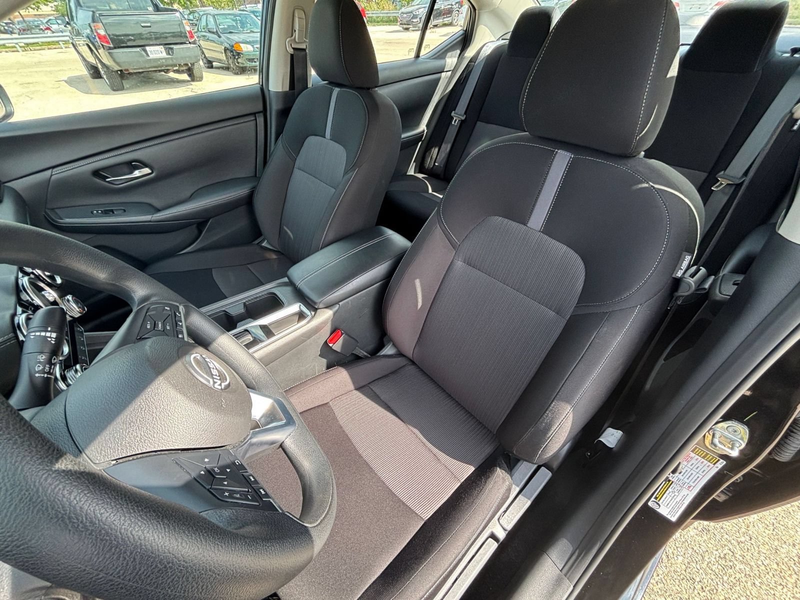 Used 2025 Nissan Sentra SV FWD image 33