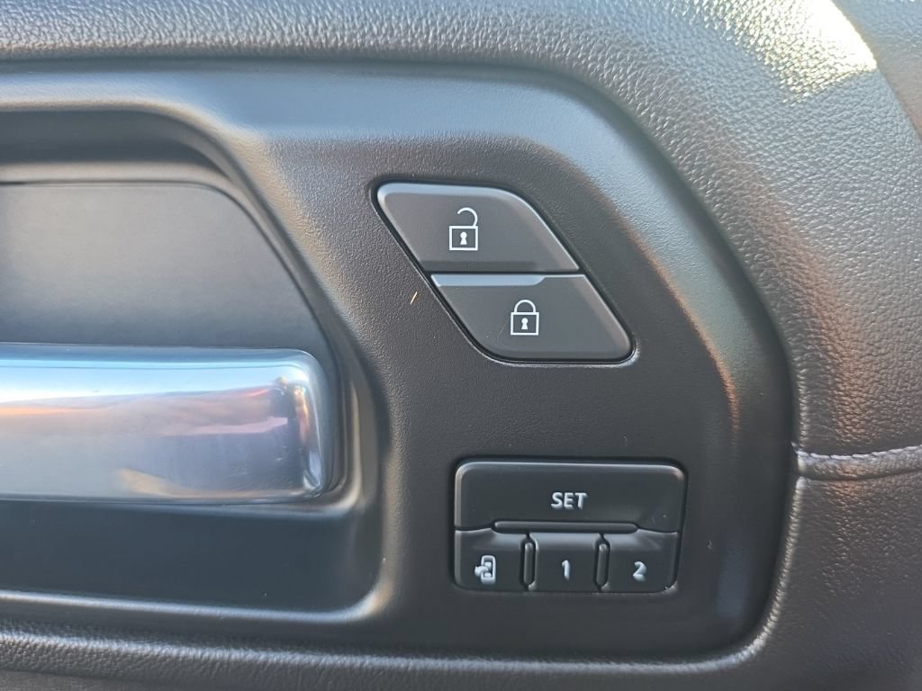 Used 2022 Chevrolet Silverado 3500 High Country AWD/4WD image 22