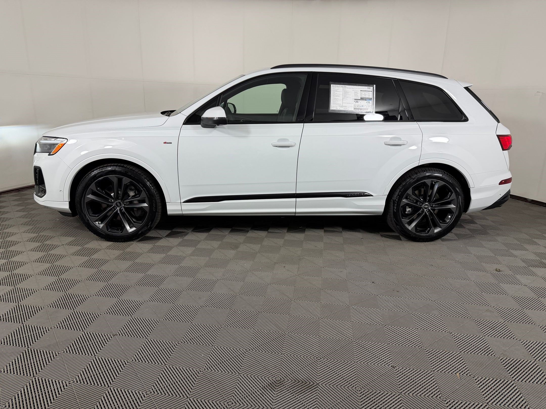 New 2026 Audi Q7 Premium Plus AWD/4WD image 2