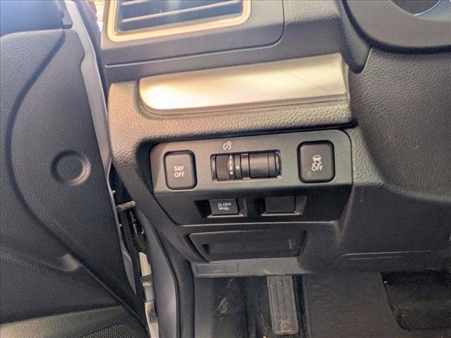 Used 2017 Subaru Crosstrek 2.0i Premium image 18