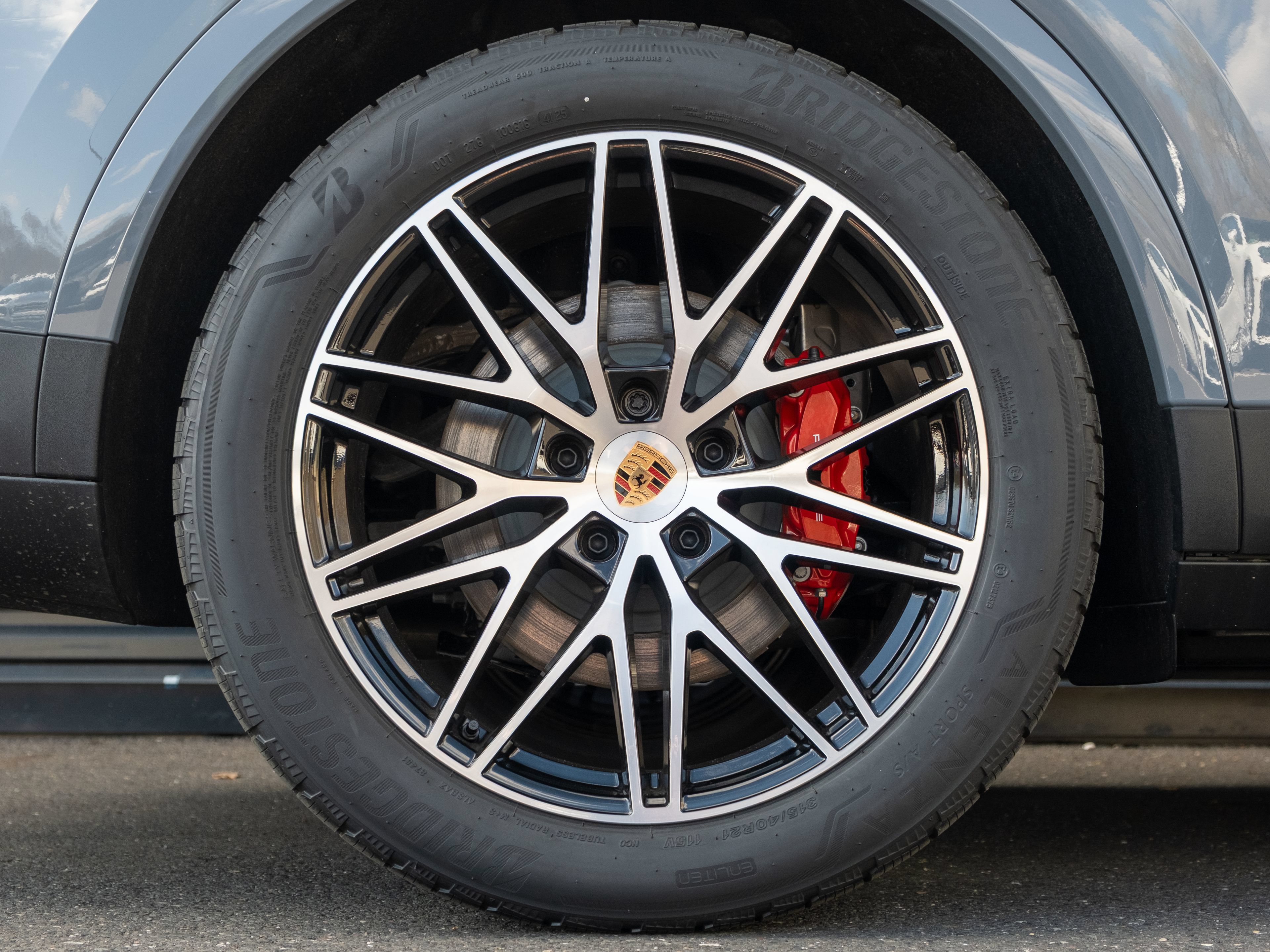 New 2026 Porsche Cayenne S AWD/4WD image 14