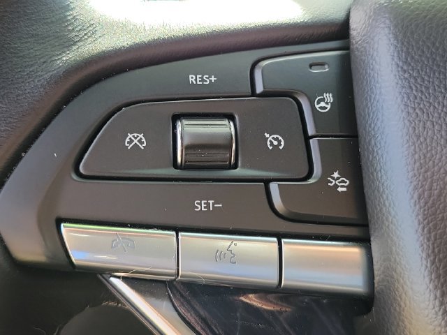 Used 2025 Cadillac XT6 Premium Luxury AWD/4WD image 15