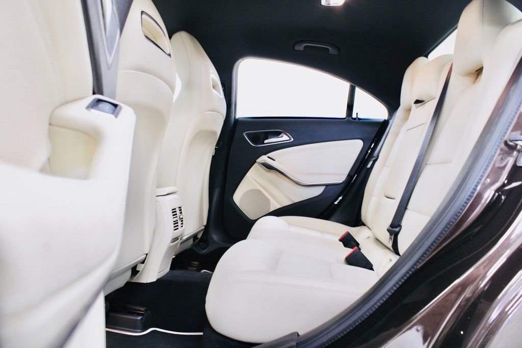 Used 2019 Mercedes-Benz CLA 250 image 28
