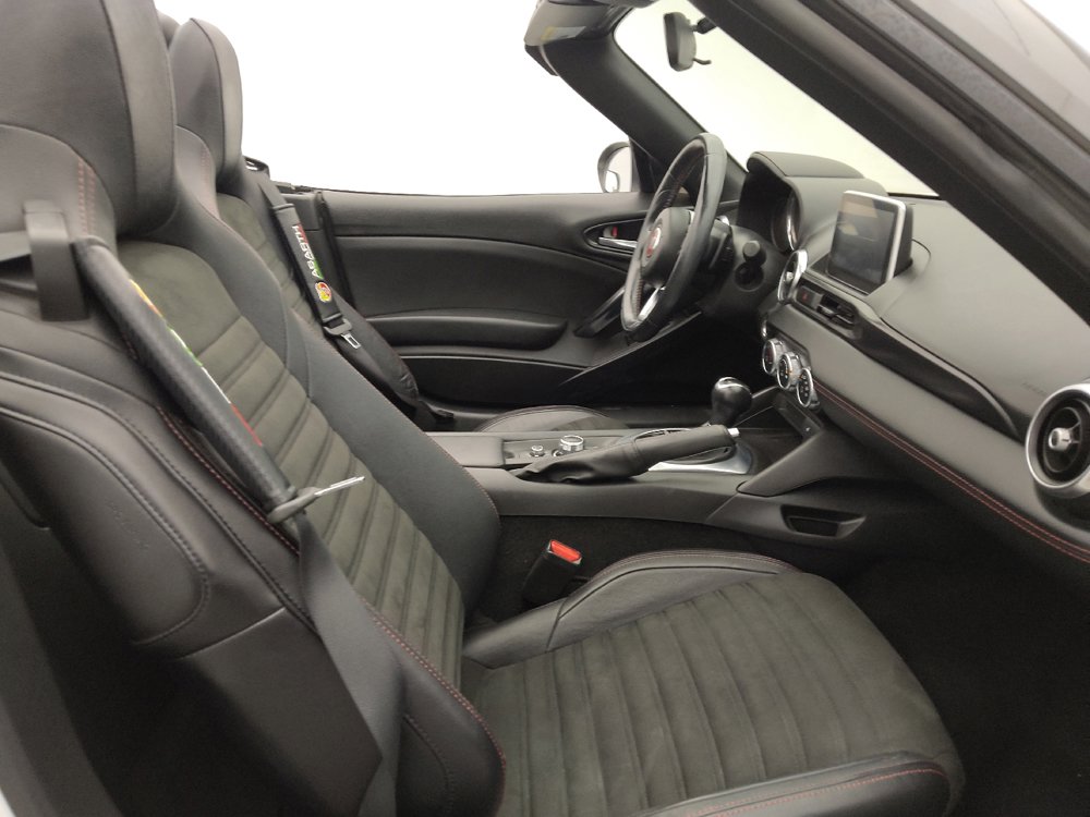 Used 2017 FIAT 124 Spider Abarth RWD image 21